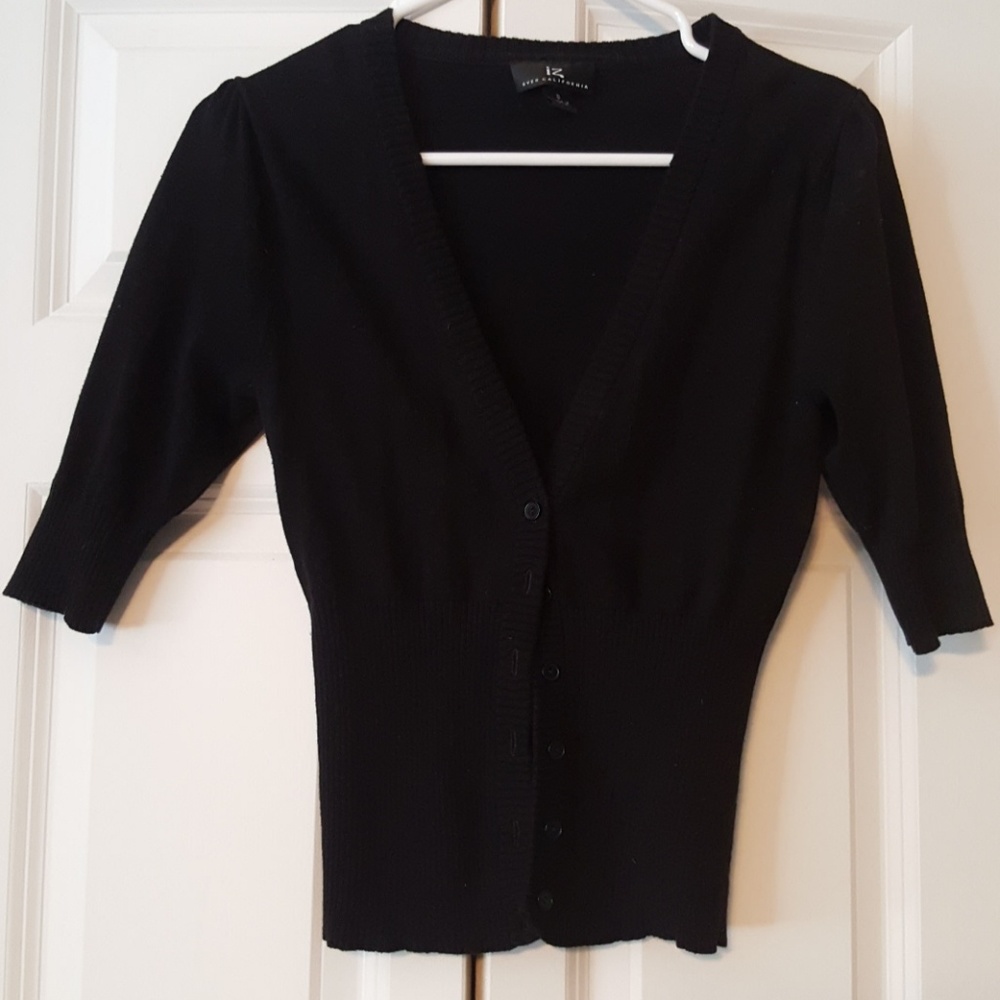 1/4 black sleeve sweater